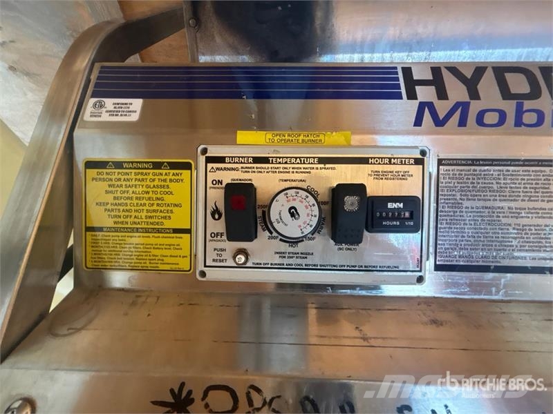 Hydro Tek Utility 14 ft T/A Pressure Washer Enclos Prikolice sa sandukom