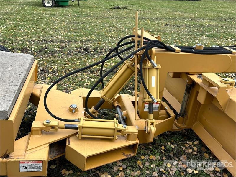 HyGrade 1400RS 2 Tire Hydraulic 14 ft Pull Scraper Скрепери