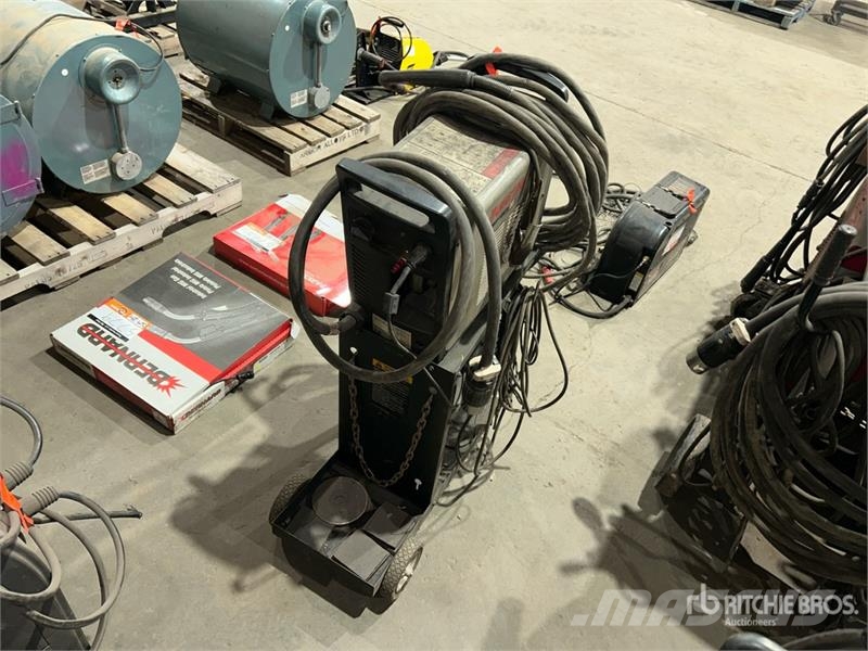 HYPERTHERM 85 Plasma Cutter Attrezzature per saldature