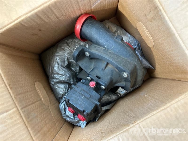 Hypro 93103 Sprayer Pump - Fits New Holland 275F Drugi deli