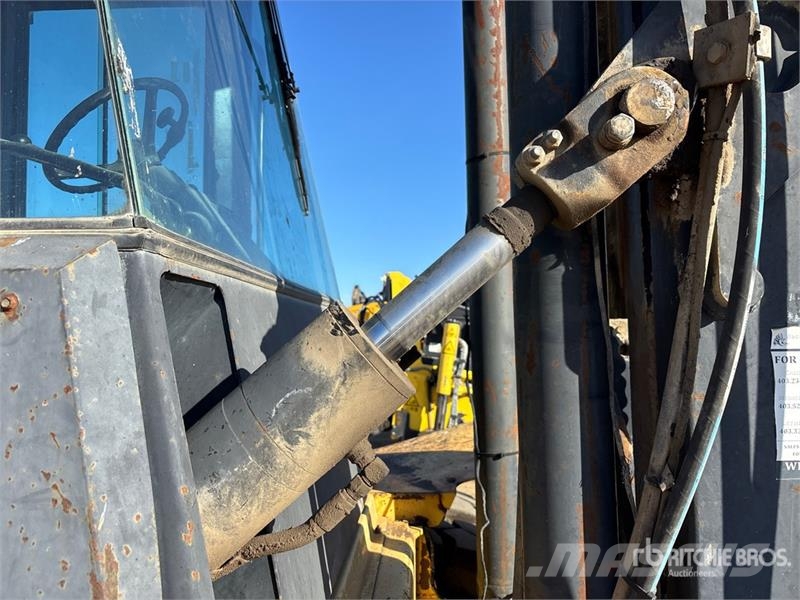 Hyster 360XL 33900 lb 4x4 Rough Terrain Forklift Навантажувачі підвищеної прохідності