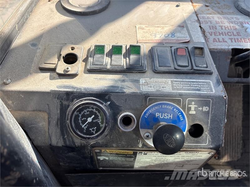 Hyster 360XL 33900 lb 4x4 Rough Terrain Forklift Навантажувачі підвищеної прохідності