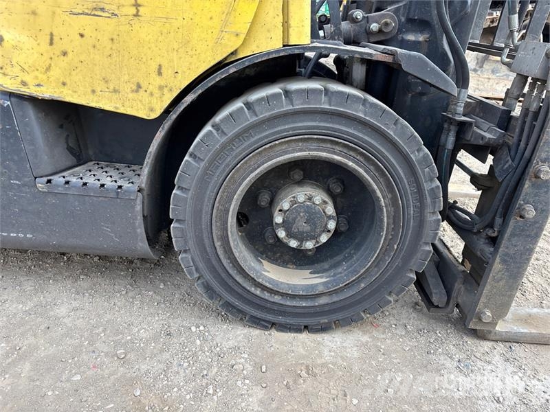 Hyster H 6.0 FT 5350 lb Pneumatic Tire Forklift Другие складские механизмы