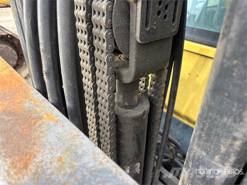 Hyster H 6.0 FT 5350 lb Pneumatic Tire Forklift Другие складские механизмы