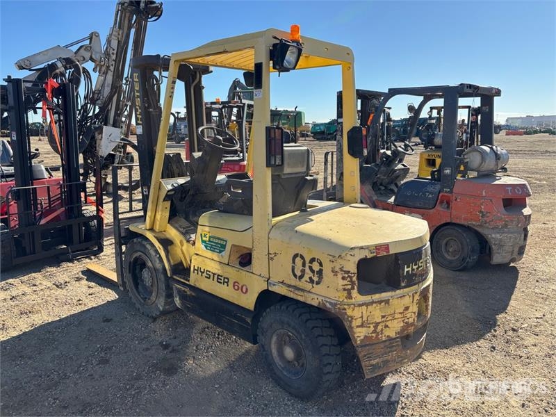 Hyster H60XL/XM 6000 lb Pneumatic Tire Forklift Kahveltõstukid - muud