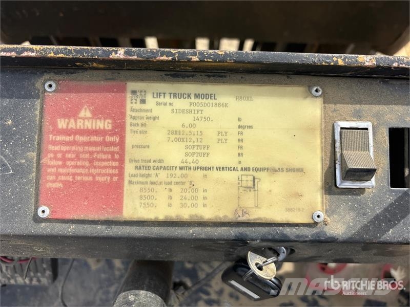 Hyster H80XL 8550 lb Pneumatic Tire Forklift شاحنات ذات رافعات شوكية - أخرى