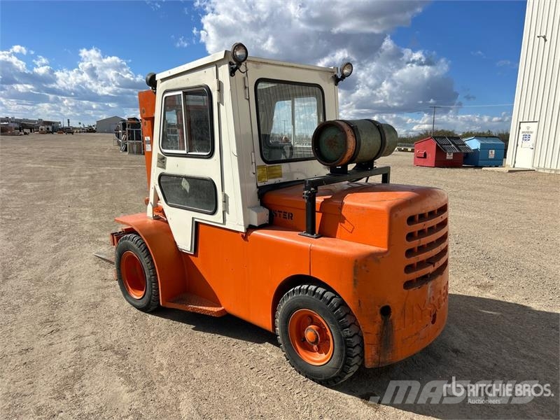 Hyster Pneumatic Tire Forklift Viljuškari - ostalo