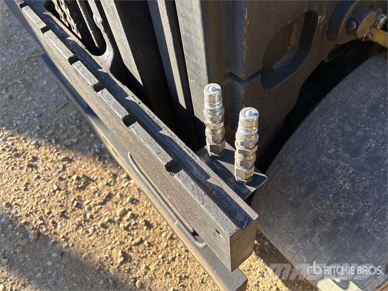 Hyster S100XL 8900 lb Cushion Tire Forklift Інше