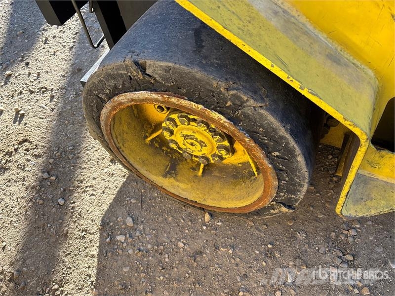 Hyster S100XL 8900 lb Cushion Tire Forklift Інше