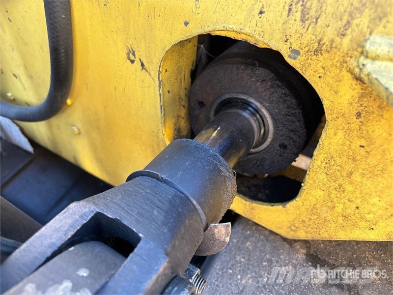 Hyster S100XL 8900 lb Cushion Tire Forklift Інше