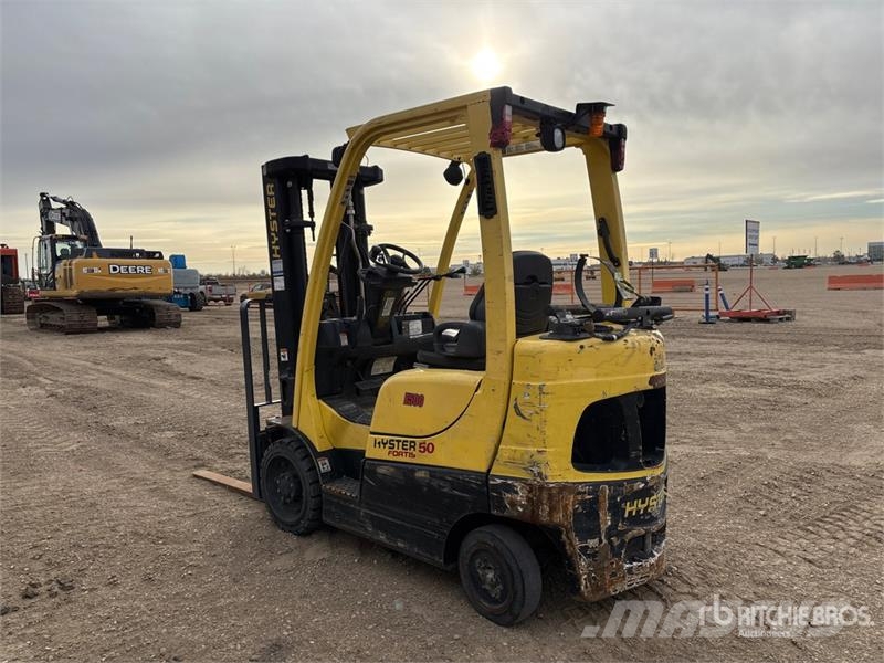 Hyster S50FT 4800 lb Cushion Tire Forklift شاحنات ذات رافعات شوكية - أخرى