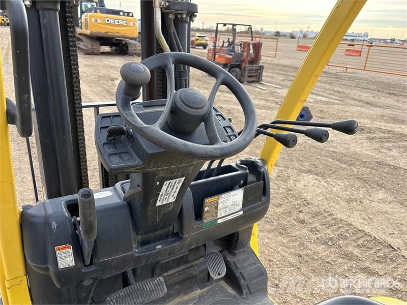 Hyster S50FT 4800 lb Cushion Tire Forklift شاحنات ذات رافعات شوكية - أخرى