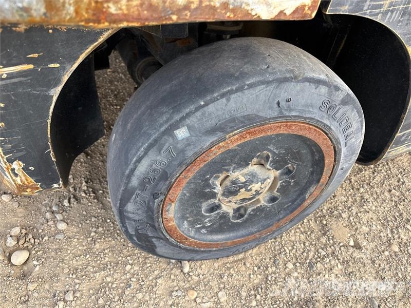 Hyster S50FT 4800 lb Cushion Tire Forklift شاحنات ذات رافعات شوكية - أخرى