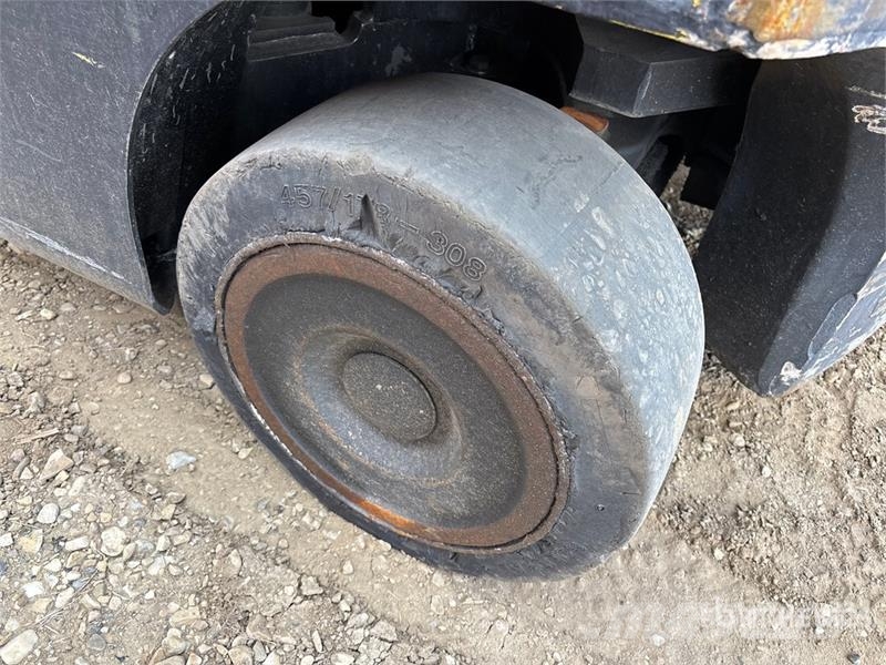 Hyster S80FTBCS 7800 lb Cushion Tire Forklift 그 외 지게차