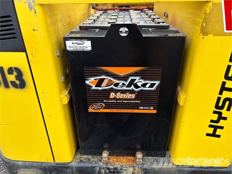 Hyster V30XMU C/w battery chargers Electric Forklift Wózki elektryczne