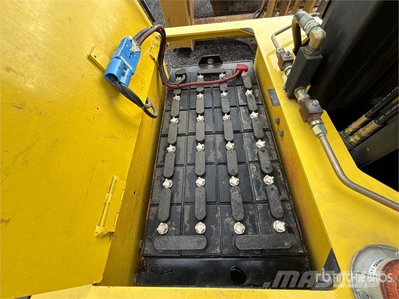 Hyster V30XMU C/w battery chargers Electric Forklift Wózki elektryczne