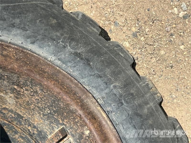 Hyundai 140W-7 Wheel Excavator Колёсные экскаваторы