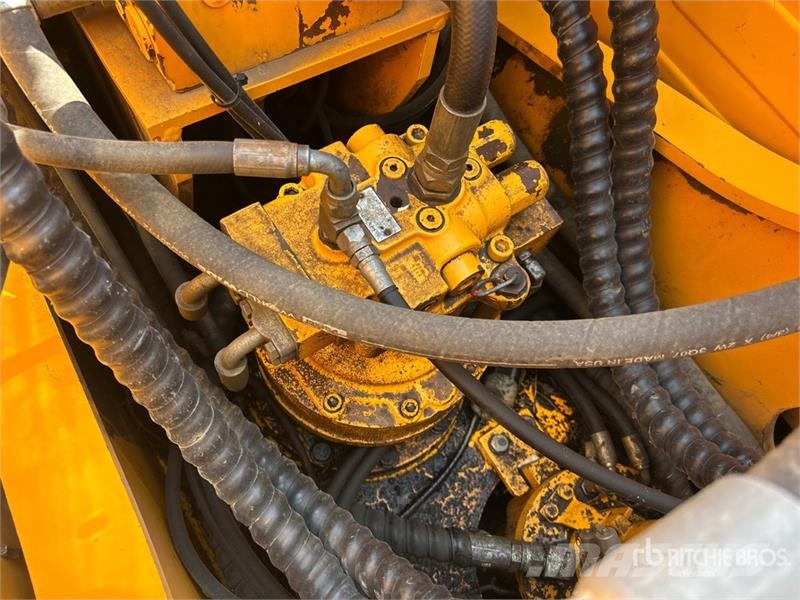 Hyundai 140W-7 Wheel Excavator Колёсные экскаваторы