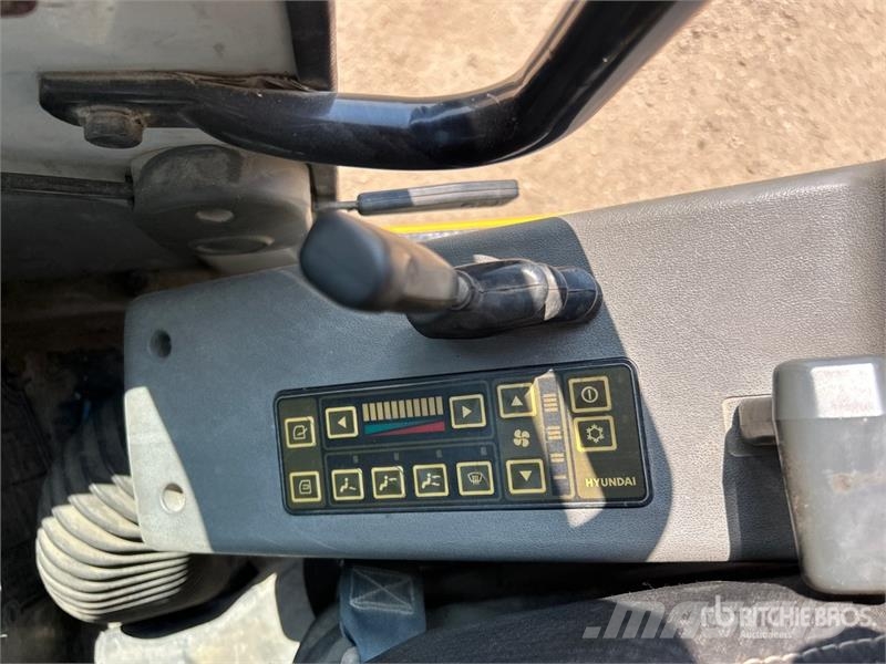 Hyundai 140W-7 Wheel Excavator Колёсные экскаваторы