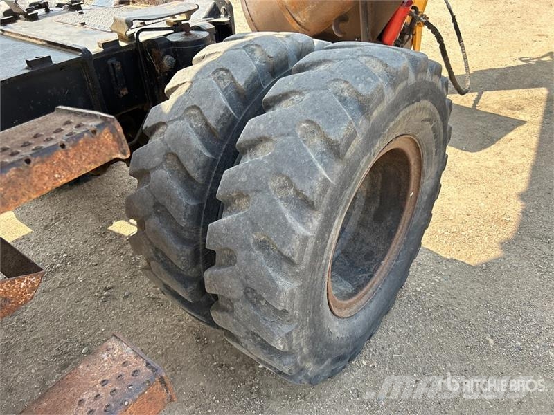 Hyundai 140W-7 Wheel Excavator Excavadoras de ruedas