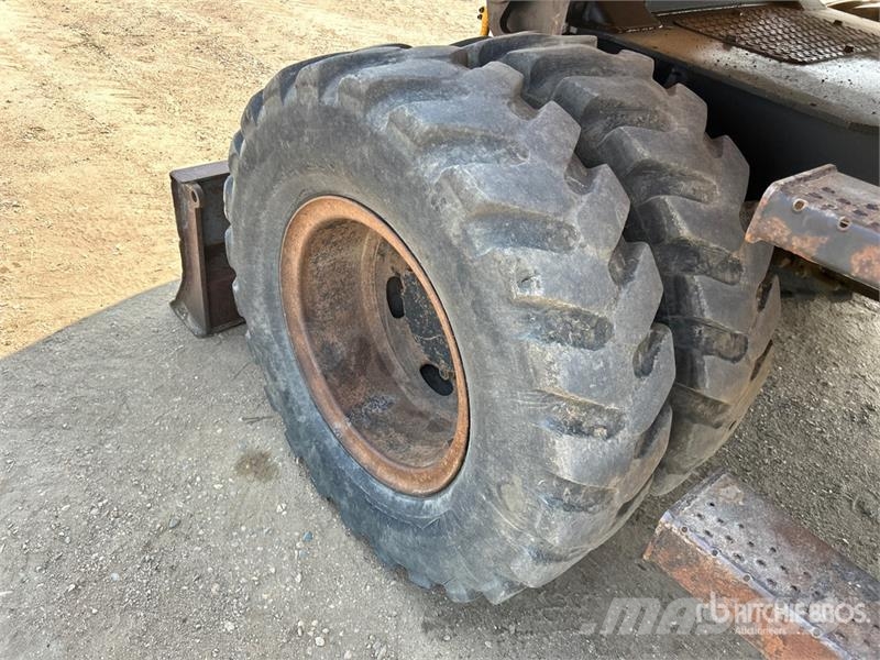 Hyundai 140W-7 Wheel Excavator Excavadoras de ruedas