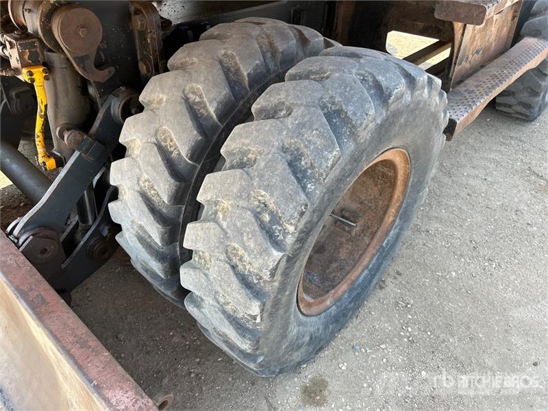 Hyundai 140W-7 Wheel Excavator Колёсные экскаваторы