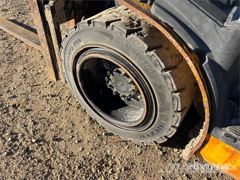 Hyundai 30L-9A 5890 lb Cushion Tire Forklift Viličarji - drugo