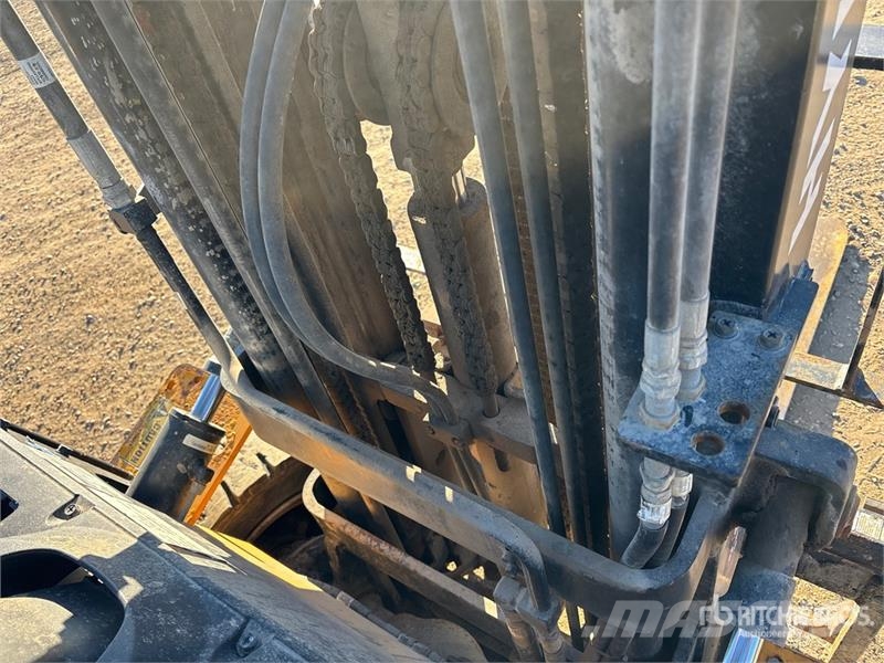 Hyundai 30L-9A 5890 lb Cushion Tire Forklift Viličarji - drugo