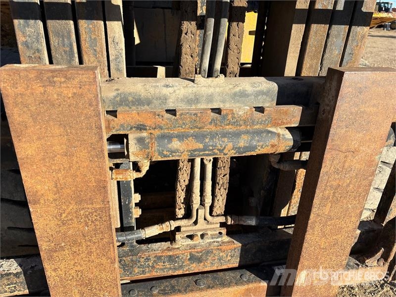 Hyundai 30L-9A 5890 lb Cushion Tire Forklift Viličarji - drugo