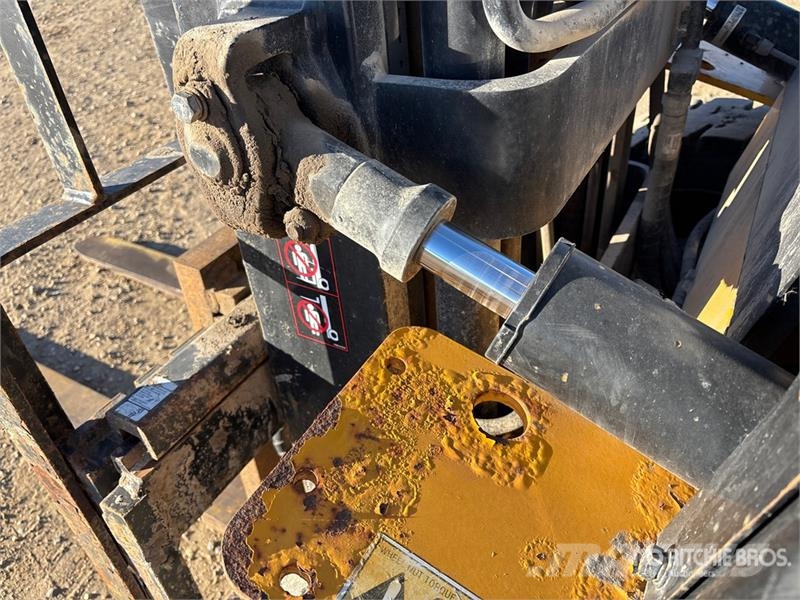 Hyundai 30L-9A 5890 lb Cushion Tire Forklift Viličarji - drugo