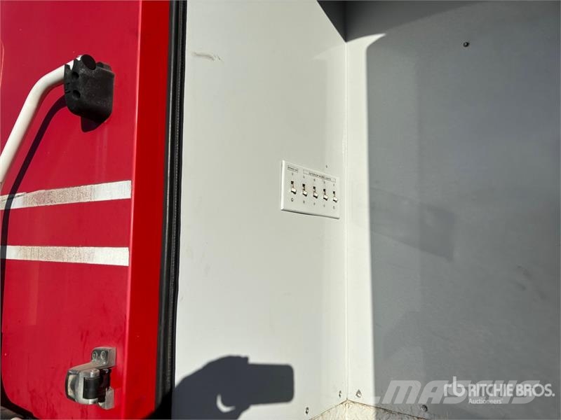 Hyundai 41 ft T/A Mobile Heat Control Centre Equipamiento para el procesado