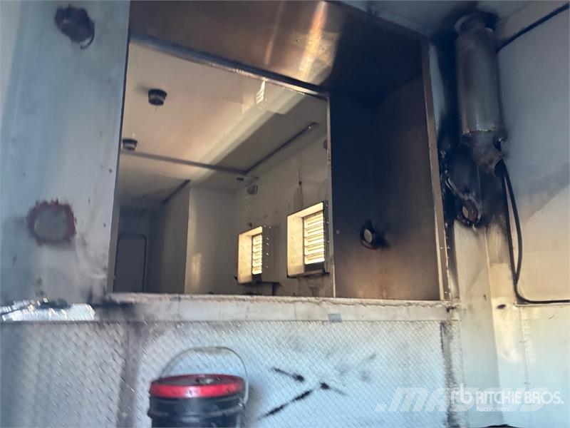 Hyundai 41 ft T/A Mobile Heat Control Centre Equipamiento para el procesado