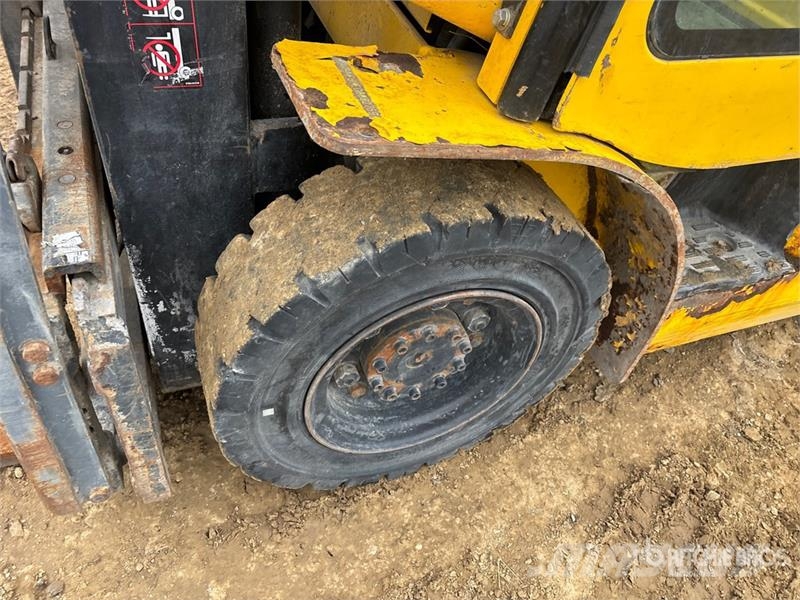 Hyundai H25L-7A 5000 lb Pneumatic Tire Forklift شاحنات ذات رافعات شوكية - أخرى