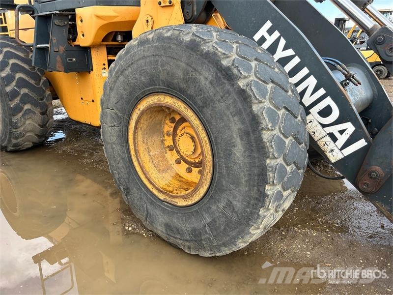 Hyundai HL757TM9 Wheel Loader Gumikerekes homlokrakodók