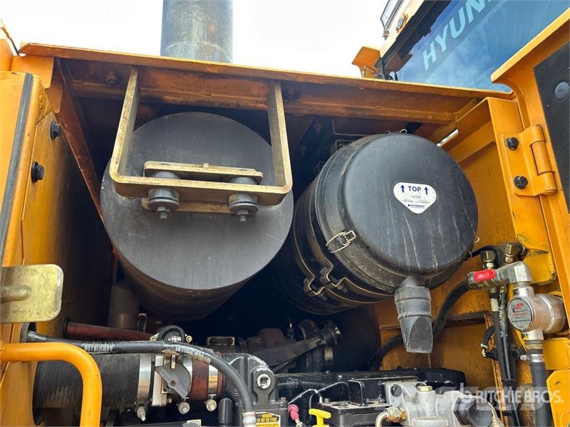 Hyundai HL757TM9 Wheel Loader Gumikerekes homlokrakodók