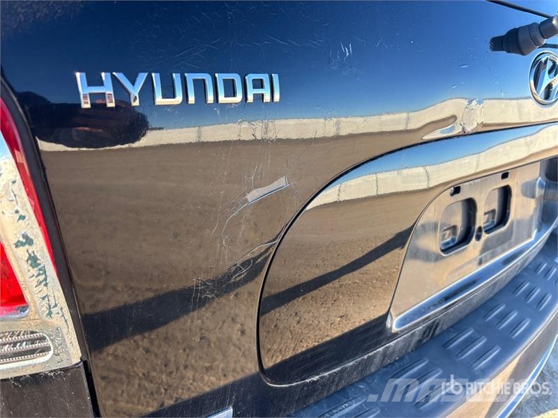 Hyundai Santa Fe 4WD SUV Automobili