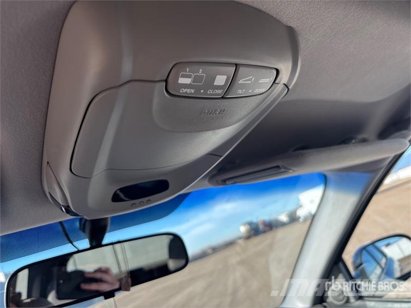 Hyundai Santa Fe 4WD SUV Automobili
