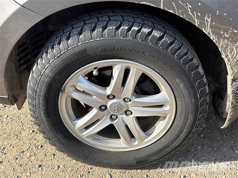 Hyundai Santa Fe AWD SUV PKWs