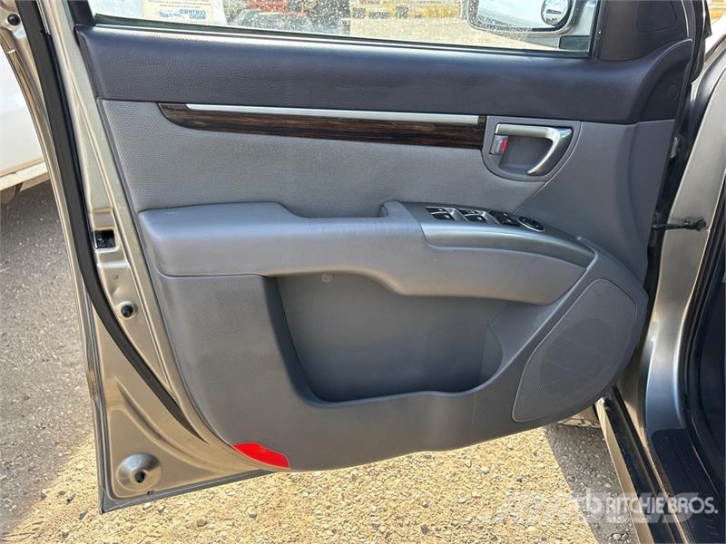 Hyundai Santa Fe AWD SUV PKWs