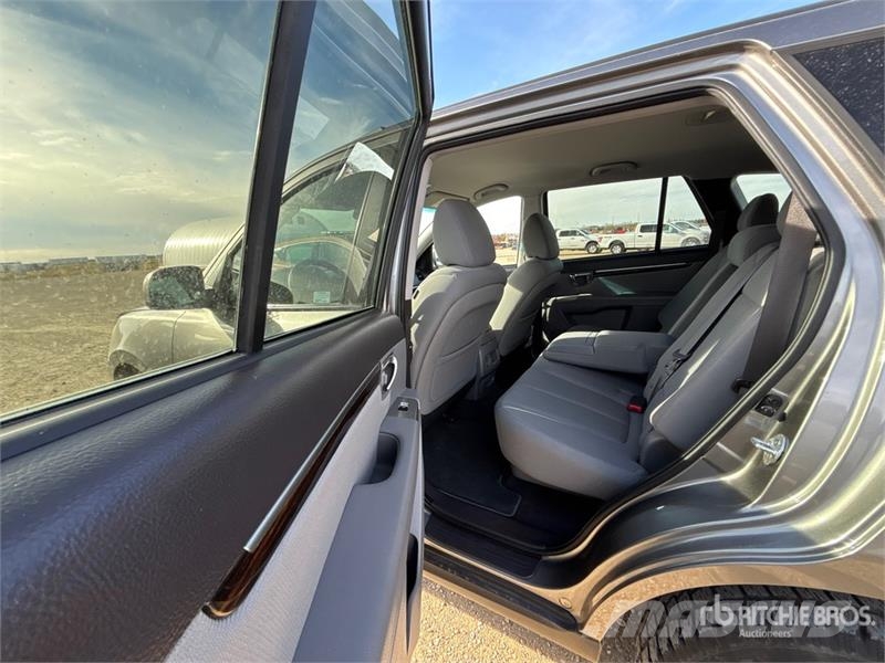 Hyundai Santa Fe AWD SUV PKWs