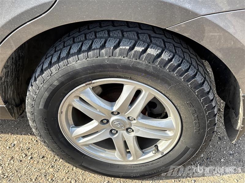 Hyundai Santa Fe AWD SUV PKWs