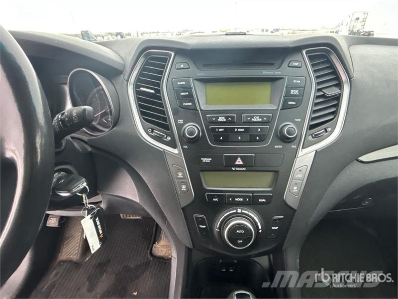 Hyundai Santa Fe XL AWD SUV PKWs