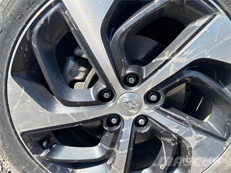 Hyundai Tucson Cars
