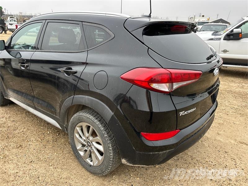 Hyundai Tucson Kistehergépjárművek
