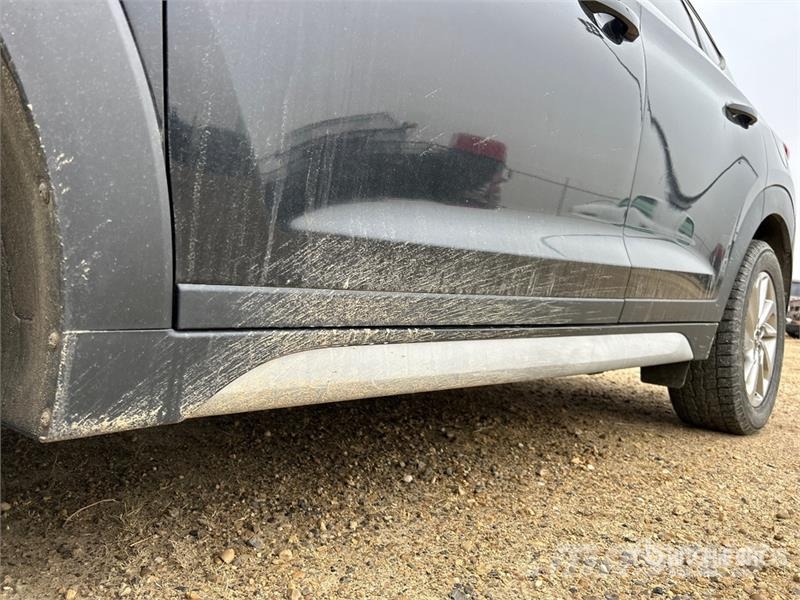 Hyundai Tucson Kistehergépjárművek