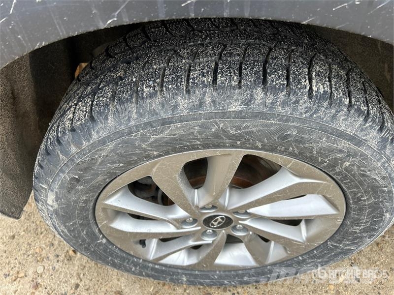 Hyundai Tucson Kistehergépjárművek