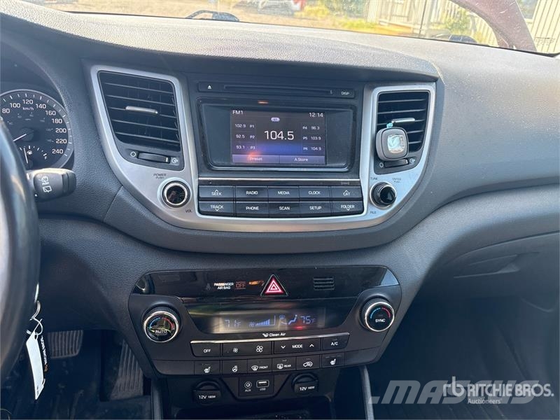 Hyundai Tucson Cars