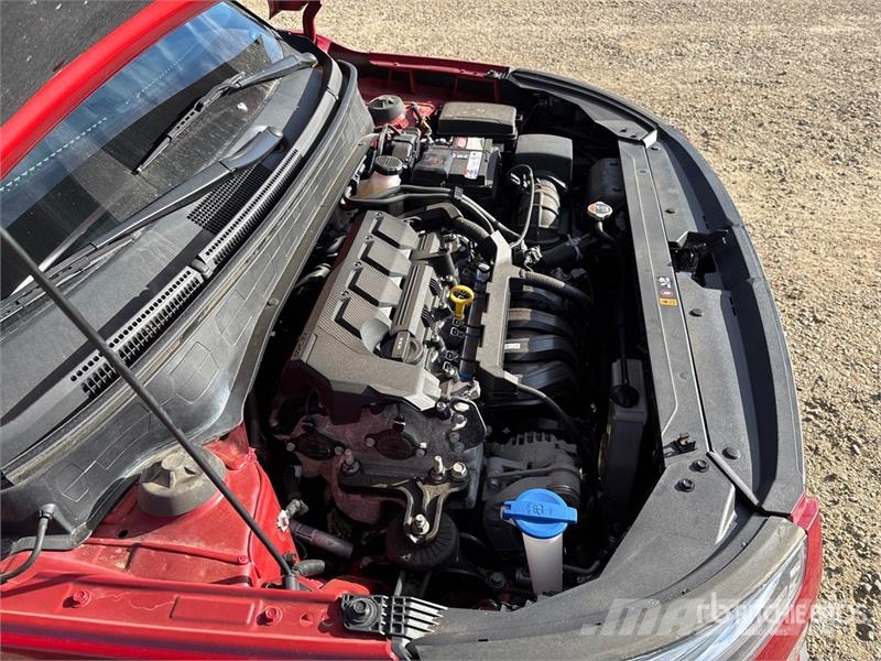 Hyundai Venue 2WD SUV سيارات