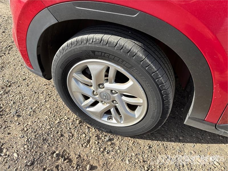 Hyundai Venue 2WD SUV سيارات