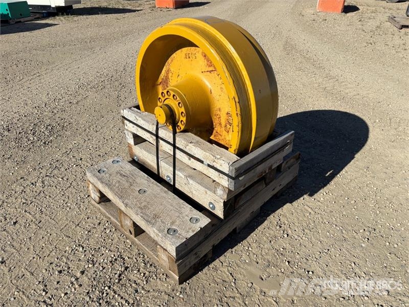  Idler - Fits Cat D11R/T Ďalšie komponenty